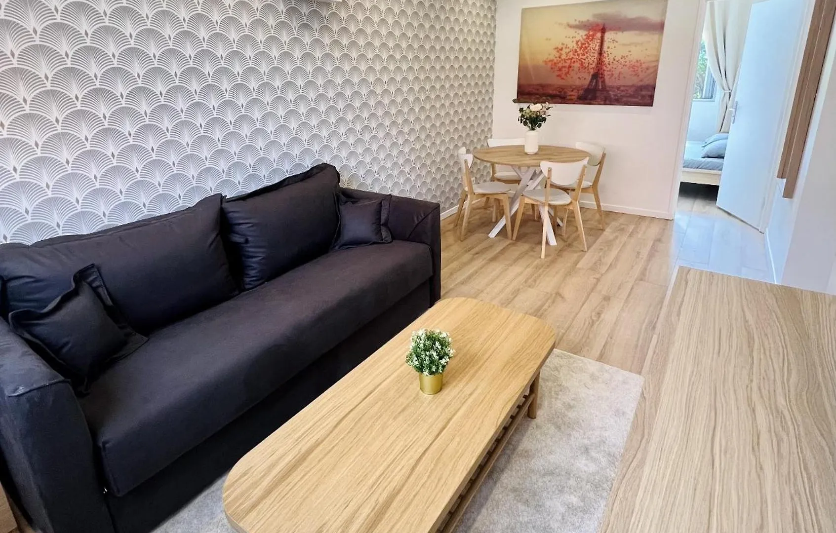 66 Grands Champs Apartment *